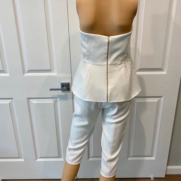 MARCHESA NOTTE SZ 10 WHITE HALTER JUMPSUIT - Picture 6 of 14